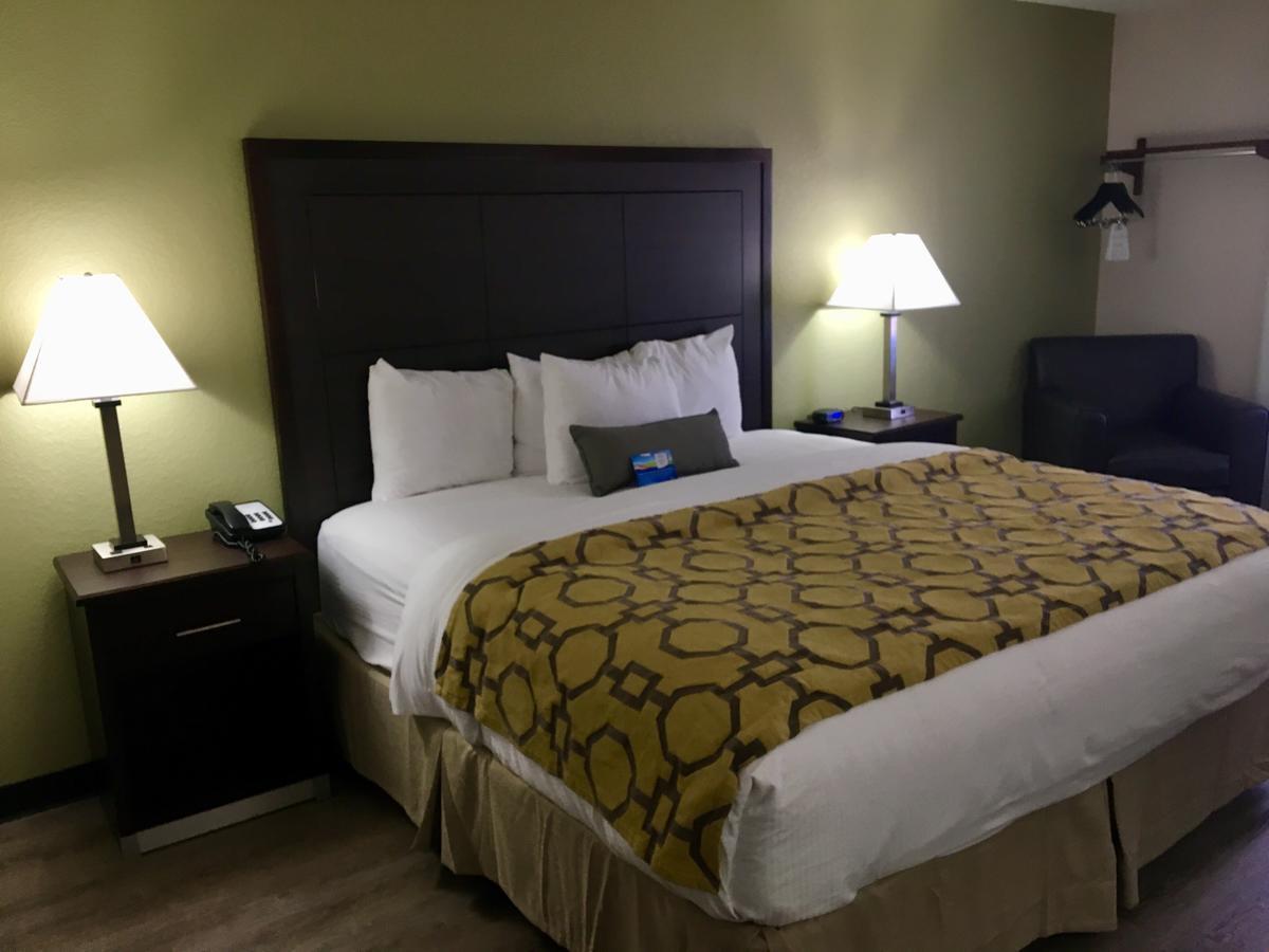 Baymont By Wyndham Phoenix I-10 Near 51St Ave Eksteriør billede