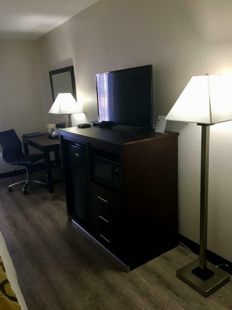 Baymont By Wyndham Phoenix I-10 Near 51St Ave Eksteriør billede